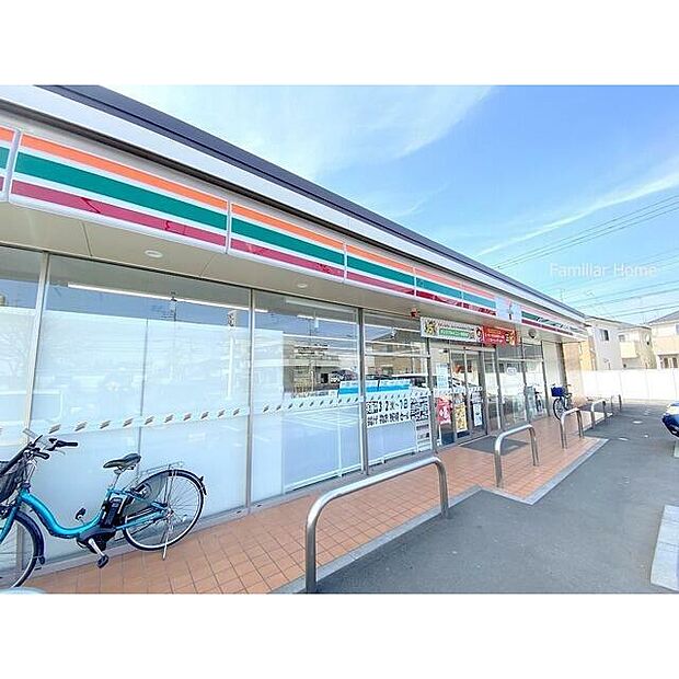 セブン-イレブン 福生北田園2丁目店まで約550m(徒歩7分)
