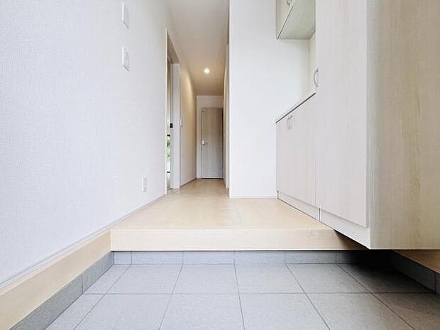 いつも気持ちよくご家族を迎えられる玄関です。