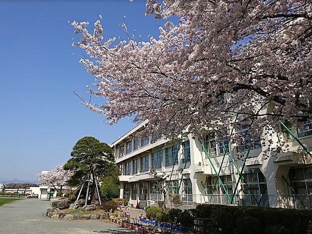 瑞穂町立瑞穂第二小学校まで約850m(徒歩11分)