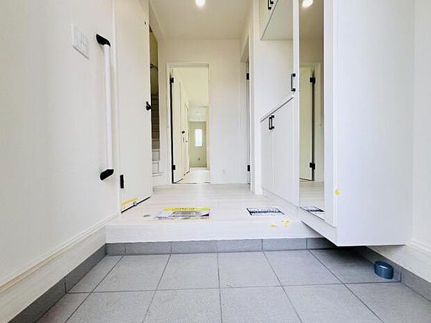 いつも気持ちよくご家族を迎えられる玄関です。