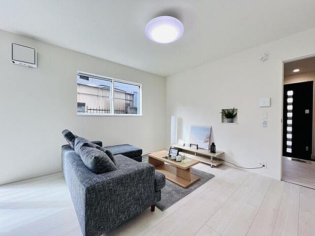 ご家族の温かい時間を演出するダイニングスペースです。