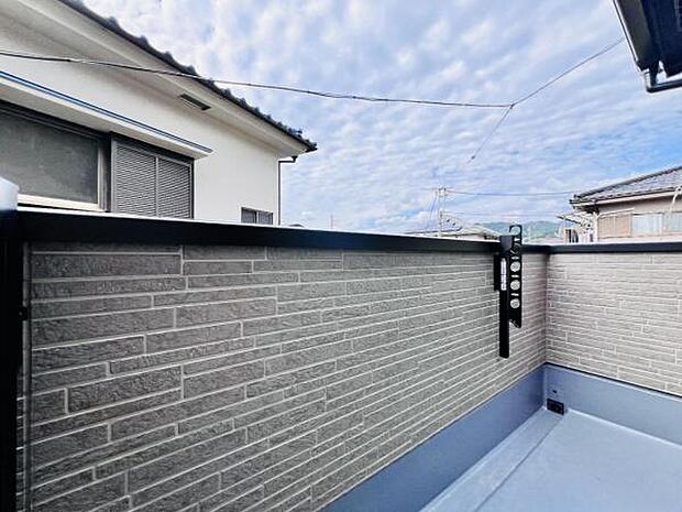 お洗濯ものを気持ち良く太陽の光で干せるのが嬉しいですね。