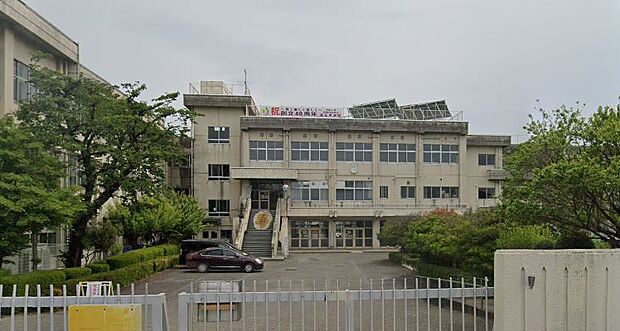 武蔵村山市立第五中学校まで約1980m（徒歩25分）