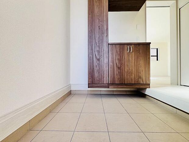 いつも気持ちよくご家族を迎えられる玄関です。