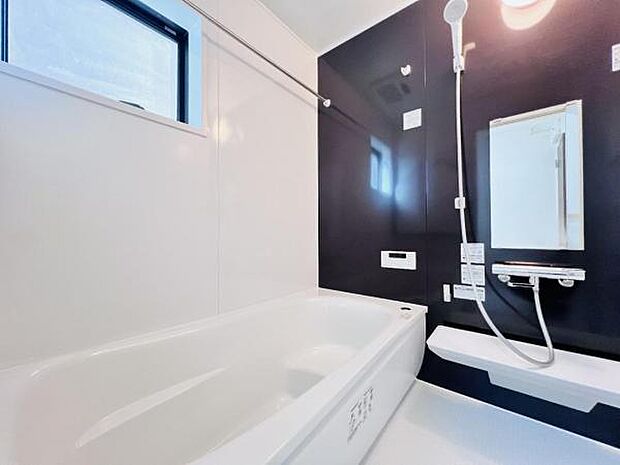 お風呂でほっとひといき。1日の疲れを癒しましょう。