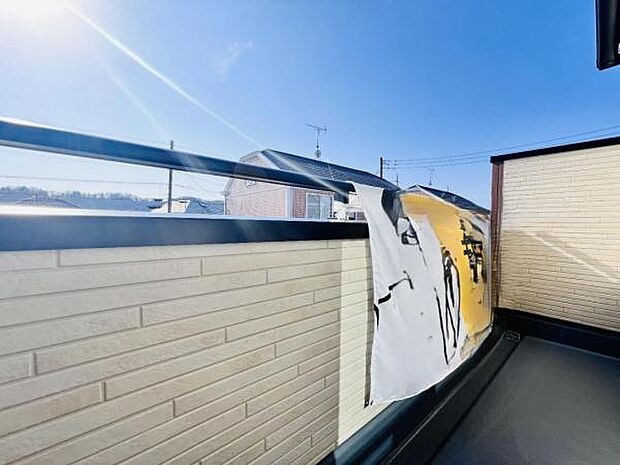 お洗濯ものを気持ち良く太陽の光で干せるのが嬉しいですね。