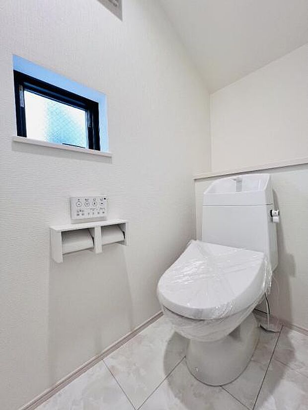 ほっと安らげるトイレ空間です。