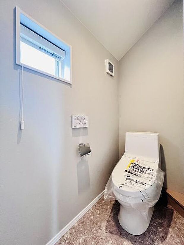 ほっと安らげるトイレ空間です。