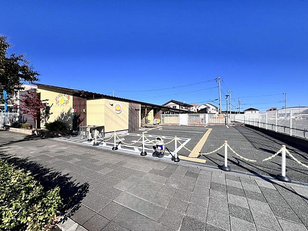 ぴよぴよ保育園まで約185m（徒歩3分）