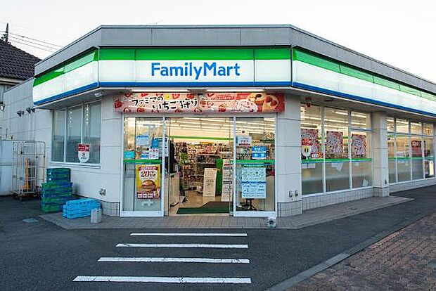 ファミリーマート あきる野睦橋通り店まで約1010m(徒歩13分)