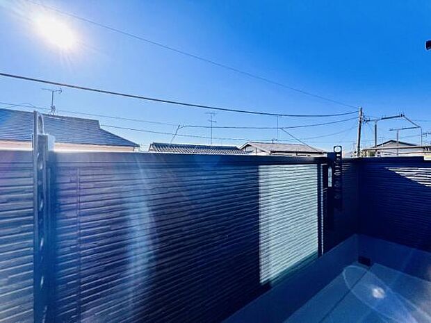 お洗濯ものを気持ち良く太陽の光で干せるのが嬉しいですね。