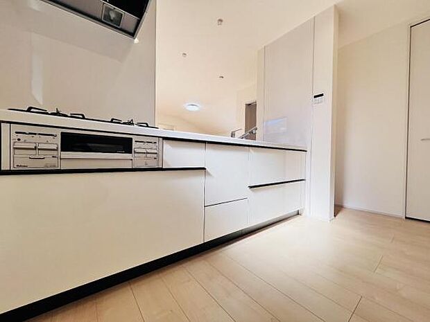 リビングダイニングになります。ご家族そろっての素敵な空間になりそうですね。