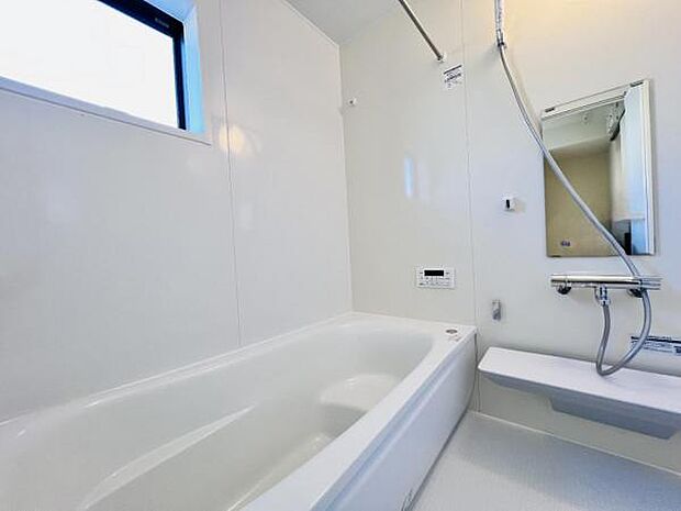 お風呂でほっとひといき。1日の疲れを癒しましょう。