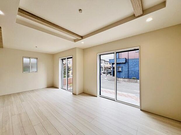 家族団らんの場所としてゆったりと居心地の良いリビングです。