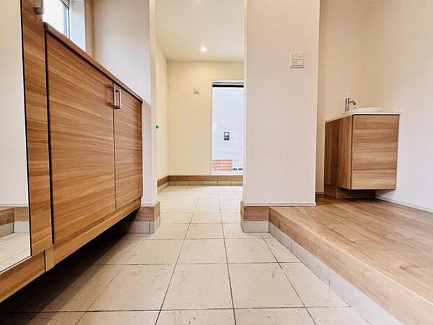 いつも気持ちよくご家族を迎えられる玄関です。