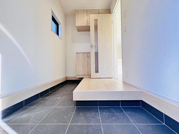 いつも気持ちよくご家族を迎えられる玄関です。