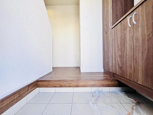 いつも気持ちよくご家族を迎えられる玄関です。