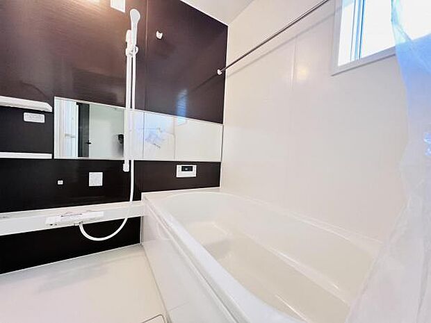 お風呂でほっとひといき。1日の疲れを癒しましょう。