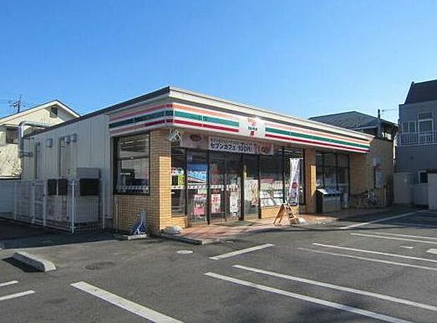 セブン-イレブン 福生南田園1丁目店まで約1120m(徒歩14分)