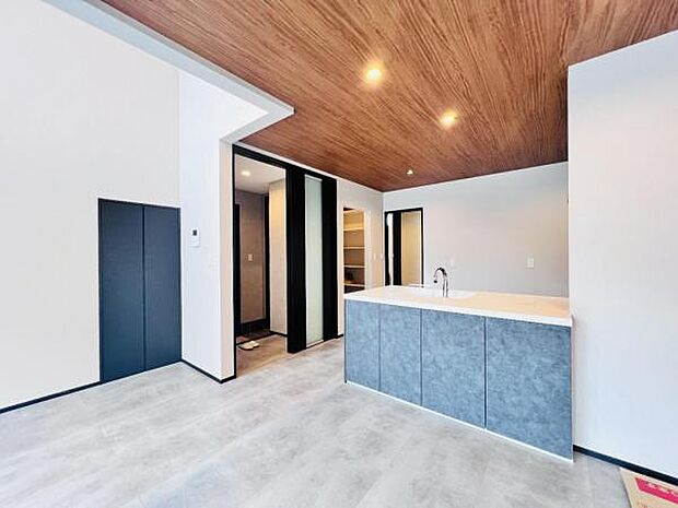 リビングダイニングになります。ご家族そろっての素敵な空間になりそうですね。