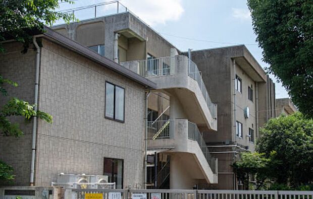 武蔵村山市立第十小学校まで約212m(徒歩3分)