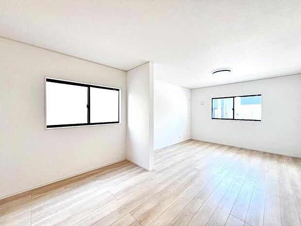 家族団らんの場所としてゆったりと居心地の良いリビングです。