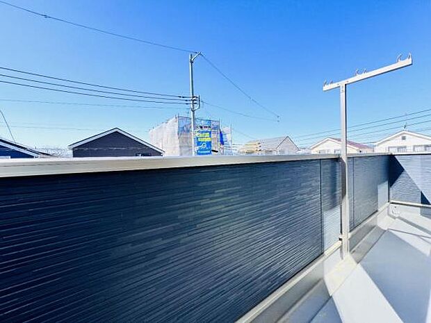 お洗濯ものを気持ち良く太陽の光で干せるのが嬉しいですね。