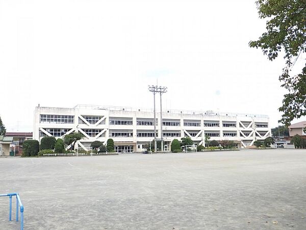 あきる野市立西秋留小学校まで約1520m（徒歩19分）