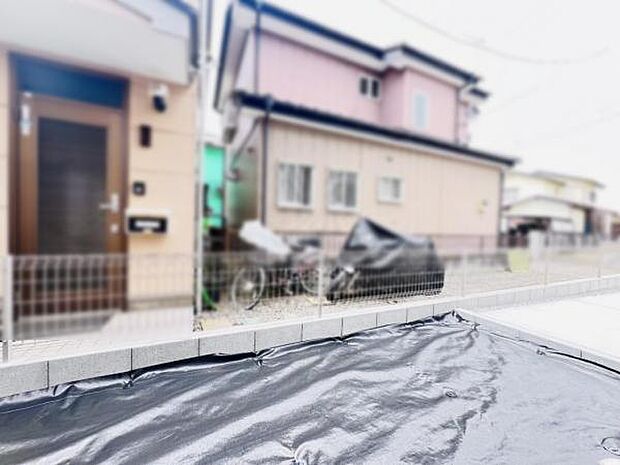 お庭スペースは、ガーデニングやお子様との外遊びなど多彩な用途でお楽しみいただけます。