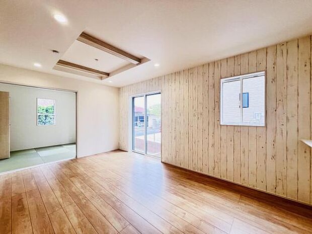 家族団らんの場所としてゆったりと居心地の良いリビングです。
