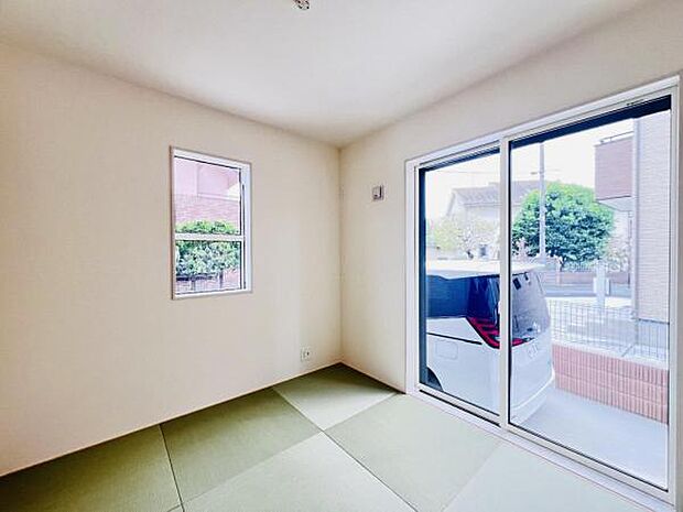 和室スペースです。畳のお部屋は寛げる空間ですね。