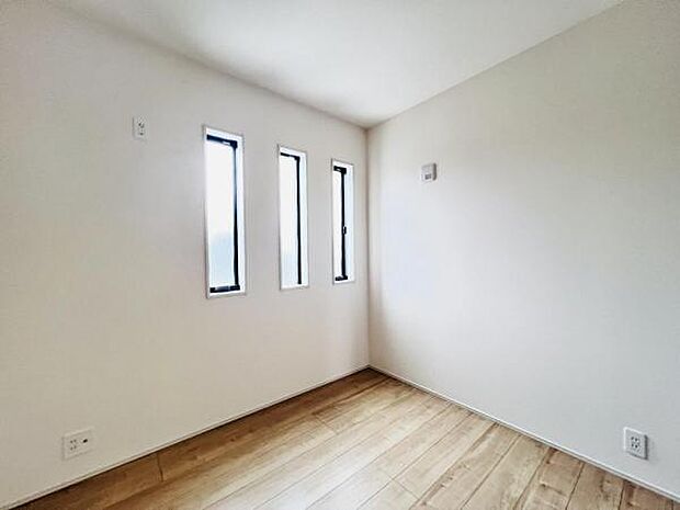 子供部屋にもちょうど良い大きさのお部屋です。