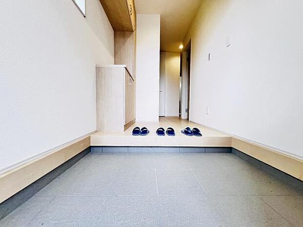 いつも気持ちよくご家族を迎えられる玄関です。