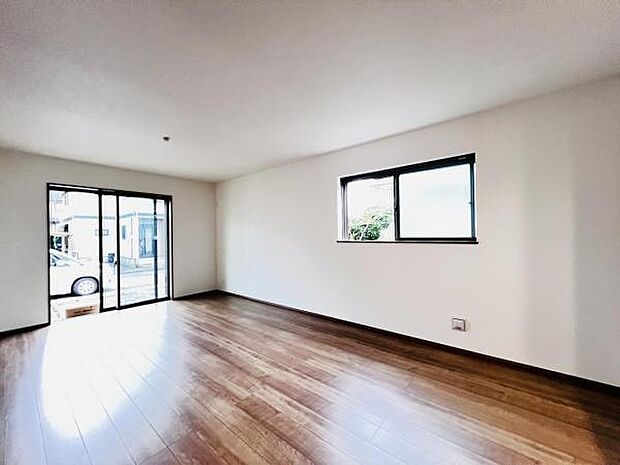 家族団らんの場所としてゆったりと居心地の良いリビングです。