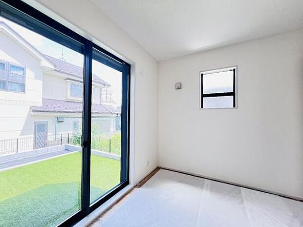 和室スペースです。畳のお部屋は寛げる空間ですね。