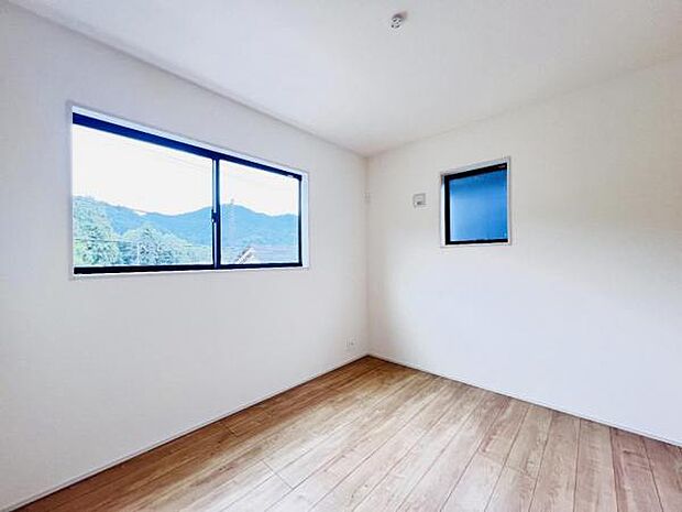 子供部屋にもちょうど良い大きさのお部屋です。
