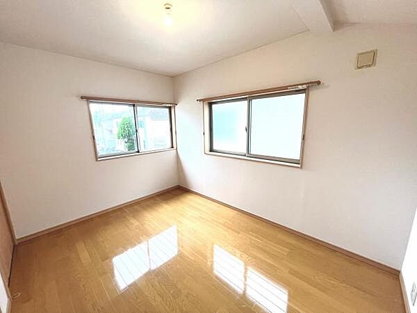 子供部屋にもちょうど良い大きさのお部屋です。