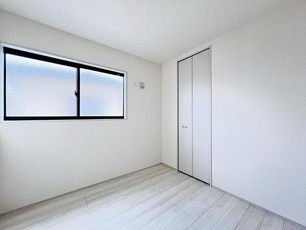 子供部屋にもちょうど良い大きさのお部屋です。