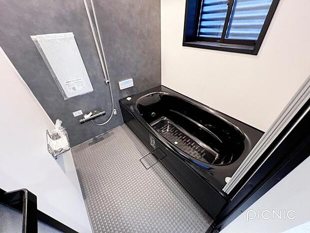 お風呂でほっとひといき。1日の疲れを癒しましょう。