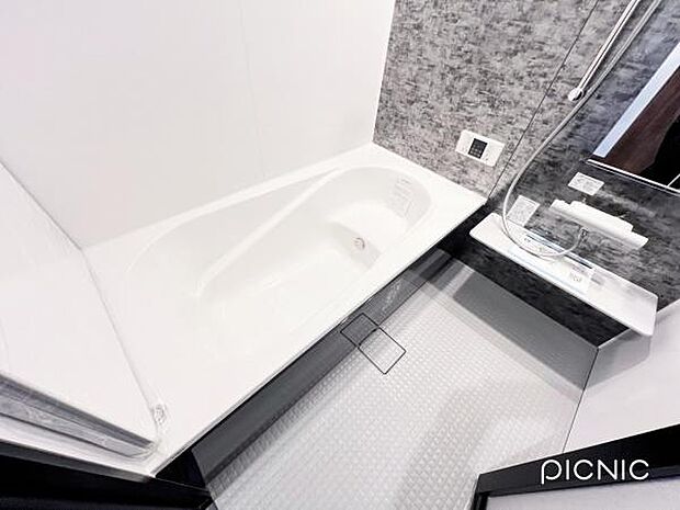 お風呂でほっとひといき。1日の疲れを癒しましょう。