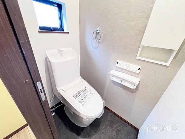 ほっと安らげるトイレ空間です。