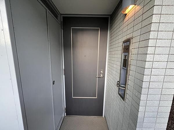 いつも気持ちよくご家族を迎えられる玄関です。