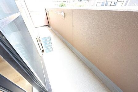 お洗濯ものを気持ち良く太陽の光で干せるのが嬉しいですね。