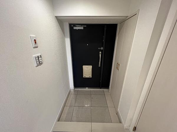 いつも気持ちよくご家族を迎えられる玄関です。綺麗で明るい玄関でお客様をお迎えいただけます。