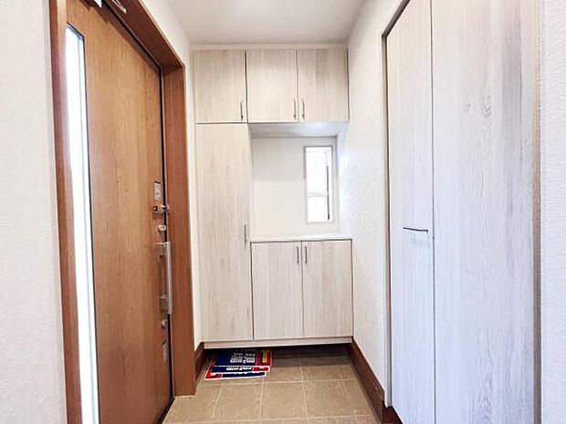いつも気持ちよくご家族を迎えられる玄関です。