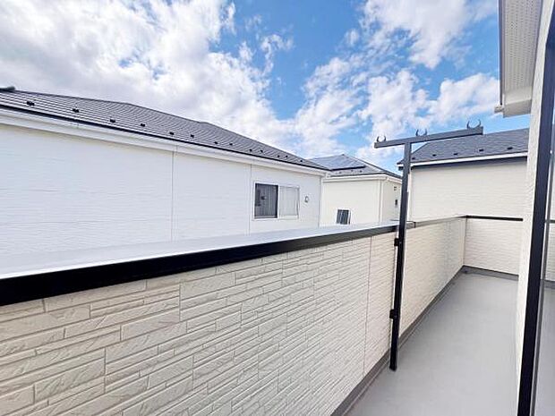 お洗濯ものを気持ち良く太陽の光で干せるのが嬉しいですね。