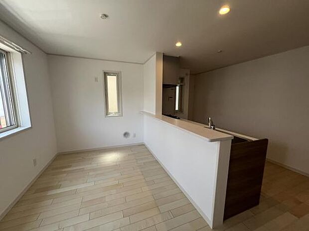 ご家族の温かい時間を演出するダイニングスペースです落ち着きのある雰囲気のダイニングスペースですキ