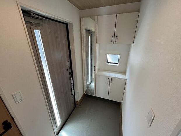 いつも気持ちよくご家族を迎えられる玄関です。