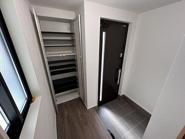 いつも気持ちよくご家族を迎えられる玄関です。