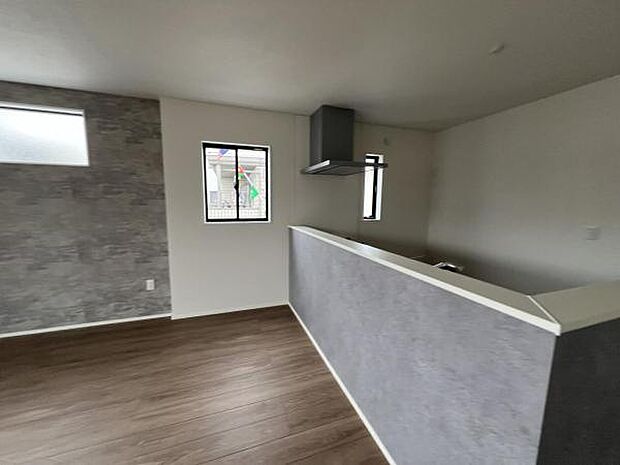 家族団らんの場所としてゆったりと居心地の良いリビングです明るい日差しが入る風通しの良いリビングですご